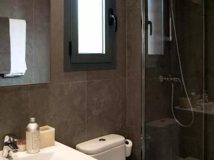 استودیوی استاندارد, Sg Costa Barcelona Apartments