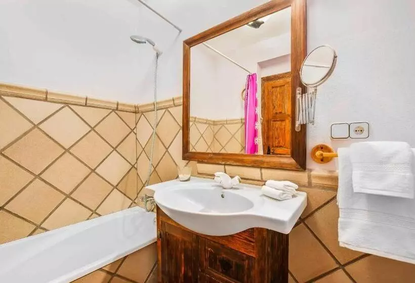 ویلای 3 خوابه, Villa Capistrano