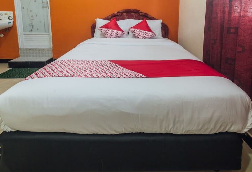 חדר דלוקס, Satria Guest House By Oyo Rooms