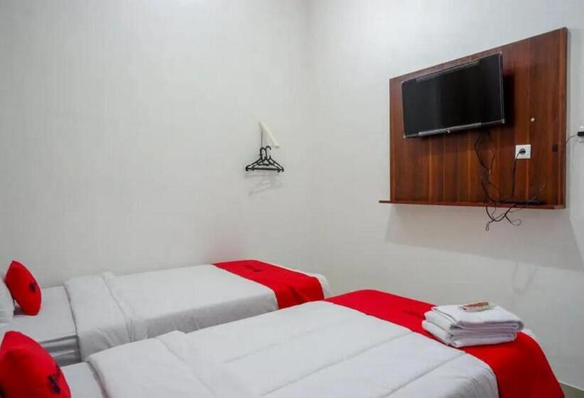 Номер Стандарт, Reddoorz Near Stasiun Purwosari
