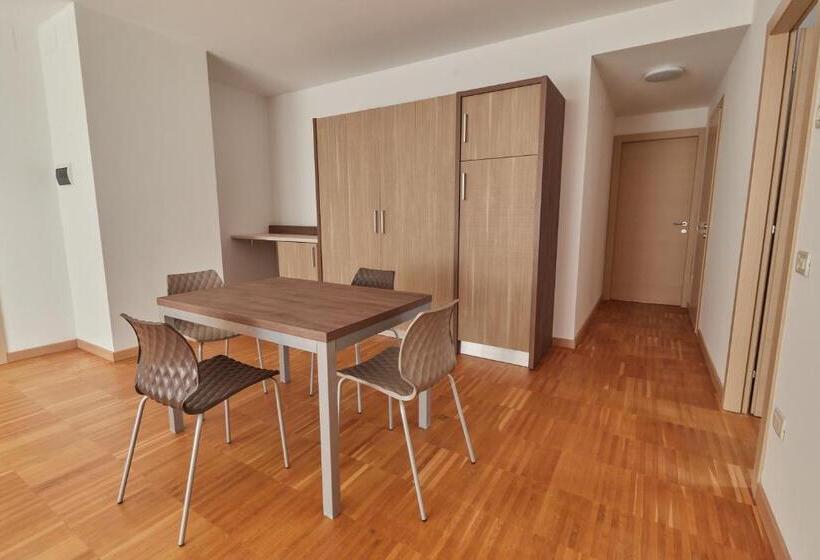 דירת חדר עם טרסה, Piazza Lira Schio Residence