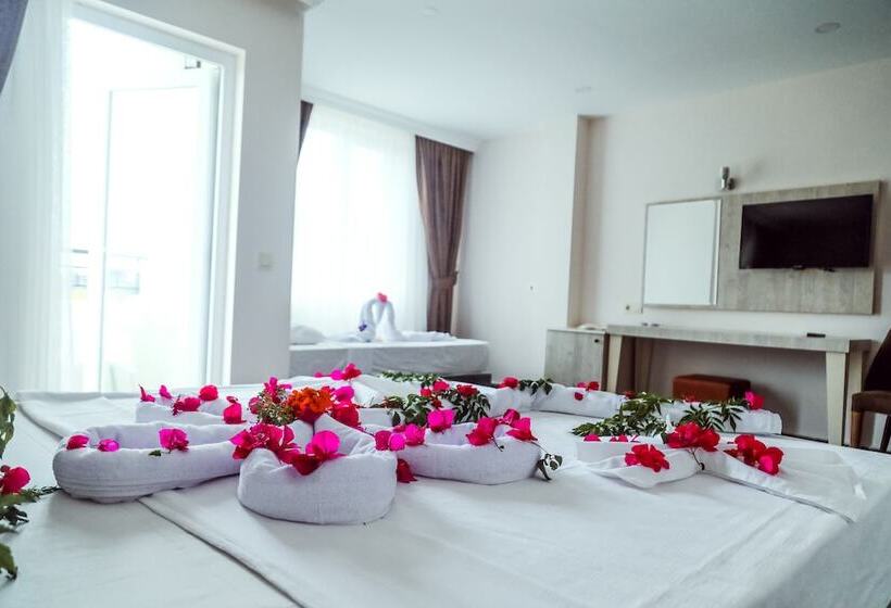 Quarto Economy, Dream Town Hotel&restaurant
