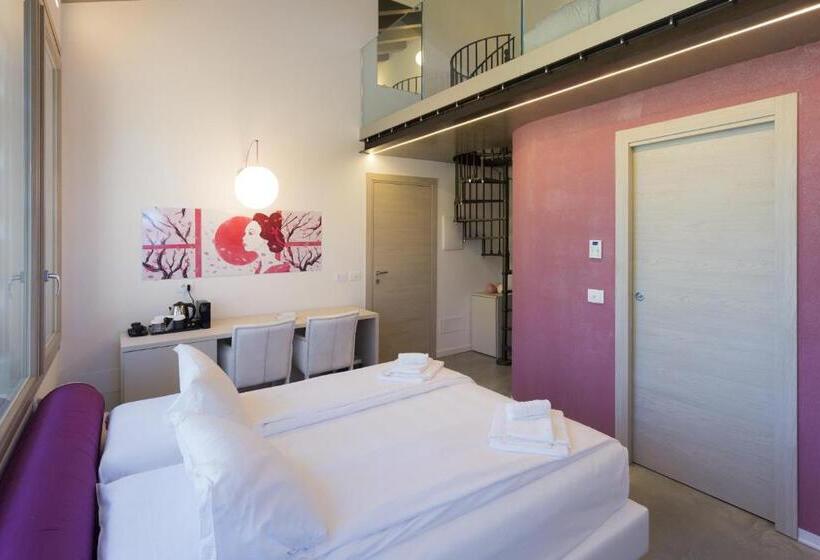 ガーデンビューファミリールーム, Agriturismo Redó