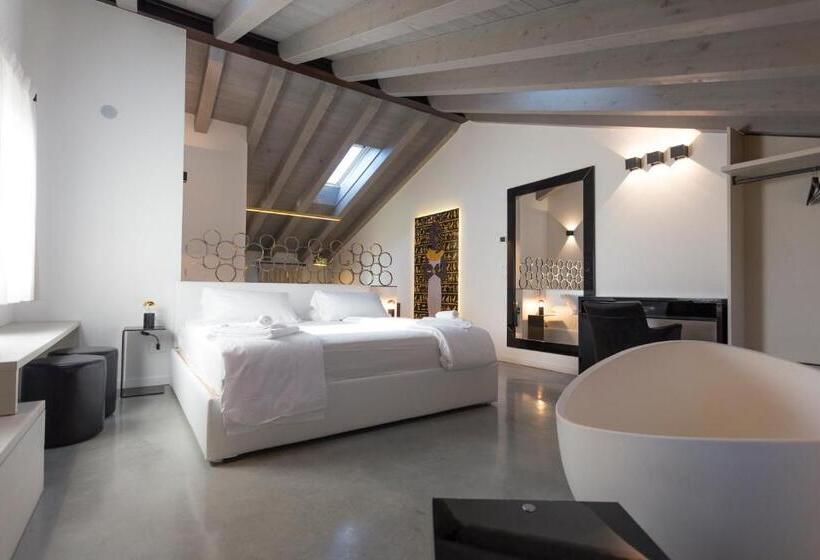 جناح عائلي, Agriturismo Redó