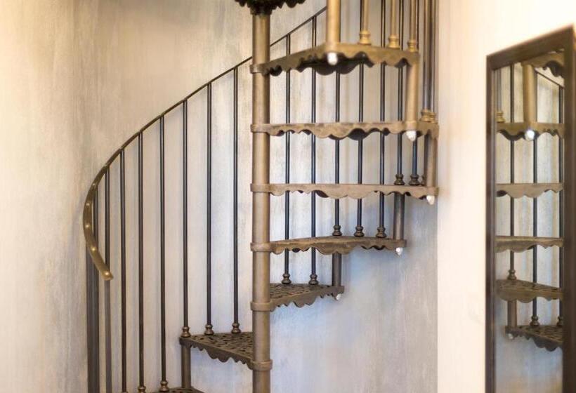 غرفة عائلية مطلّة علي الحديقة, Agriturismo Redó