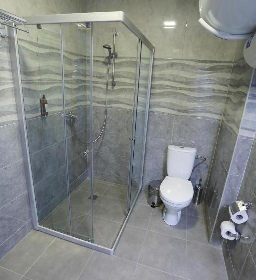 اتاق استاندارد, Jonapolis