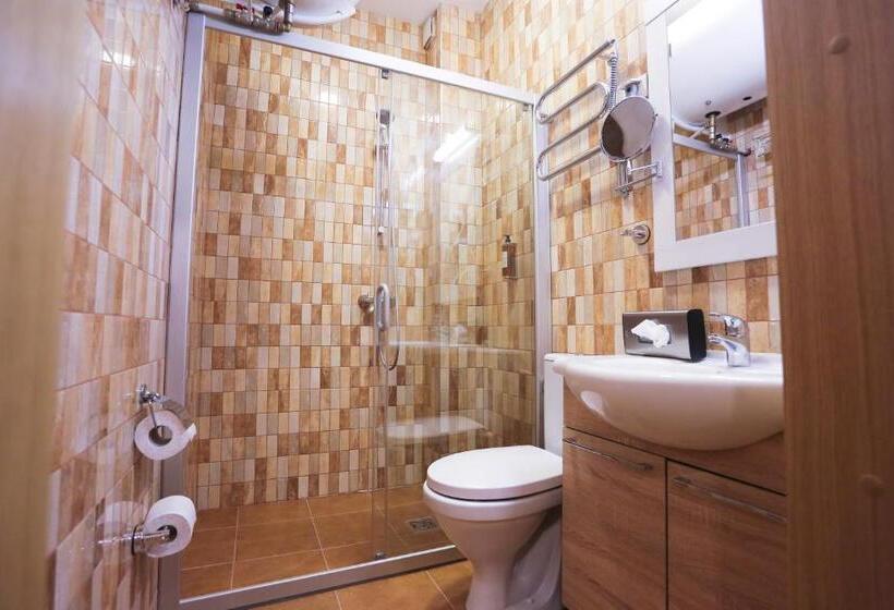 اتاق استاندارد, Jonapolis