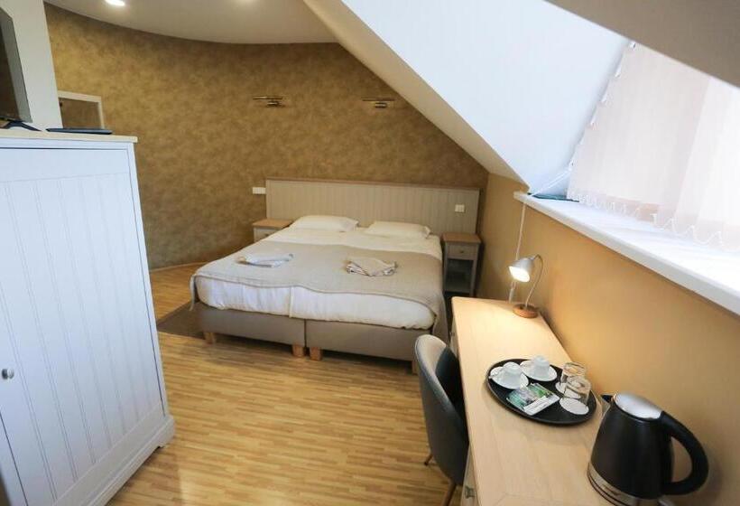 اتاق استاندارد, Jonapolis