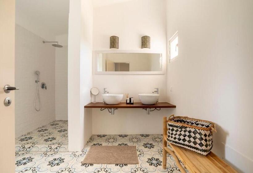 غرفة قياسية مطلّة علي البحر مزوَّدة بشُرفة, B&b Casa Do Cerro