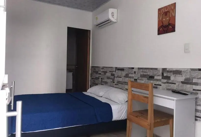 Standard Neljän Hengen Huone, The Mendoza Grand
