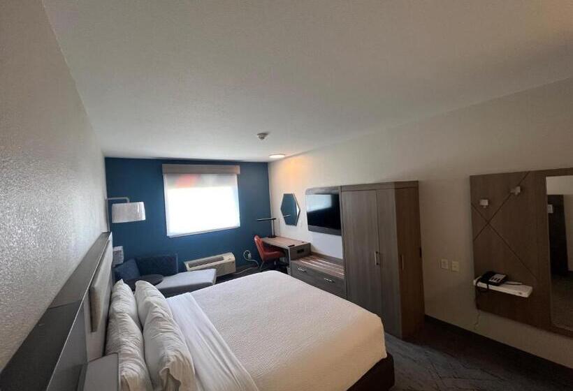 Стандартный Номер Кровать Кинг, Holiday Inn Express   Wichita North   Park City, An Ihg