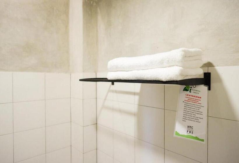 디럭스 룸, Reddoorz Plus Near Kawasan Sam Poo Kong Semarang