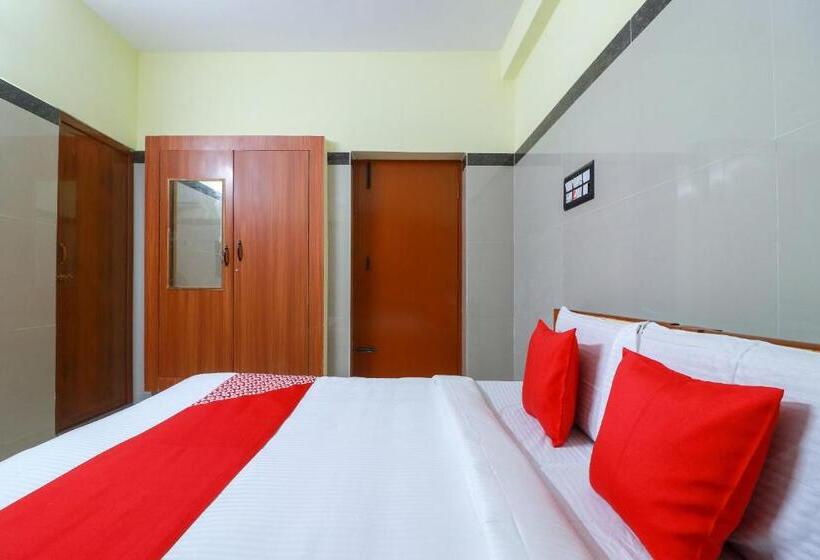 غرفة كلاسيكية ثلاثية, Spot On Raja Lodge