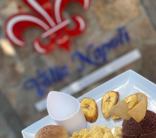 سوییت خانوادگی, Villa Napoli