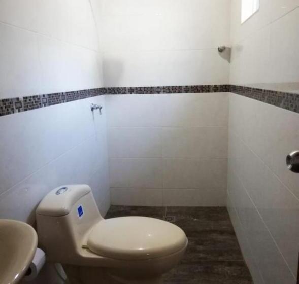 غرفة قياسية ثلاثية, Casa El Prado Hostal