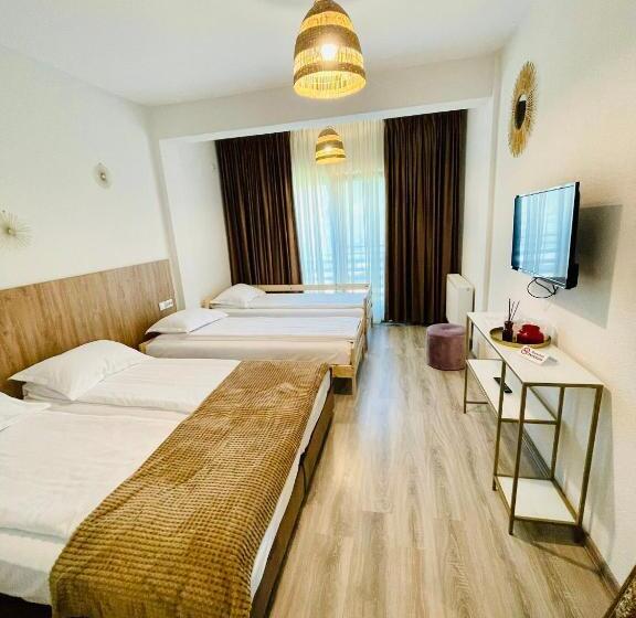 Семейный Номер, Pensiunea Berg Hill