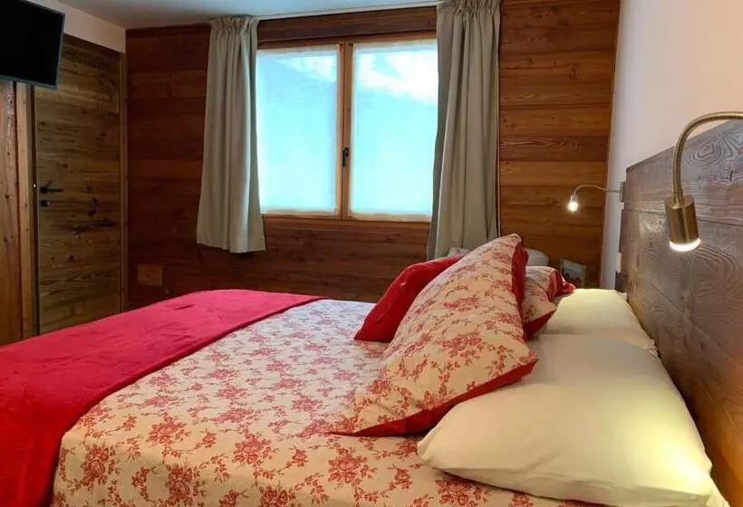 Deluxe Neljän Hengen Huone, Lo Miete Di Nonni
