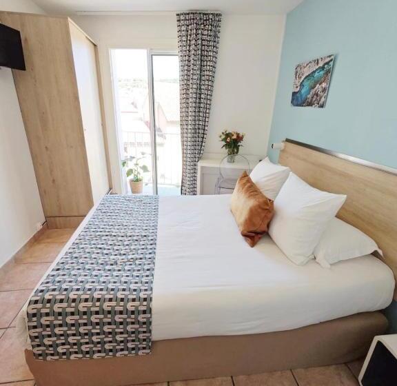 اتاق استاندارد با بالکن, Des Calanques