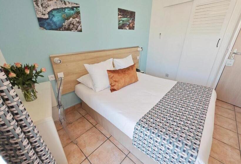 اتاق استاندارد با بالکن, Des Calanques