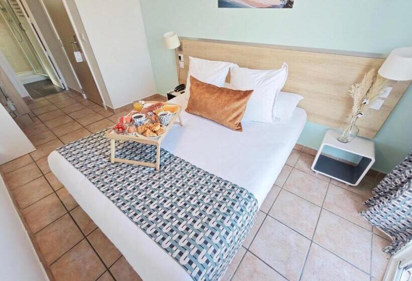 اتاق استاندارد با تراس, Des Calanques