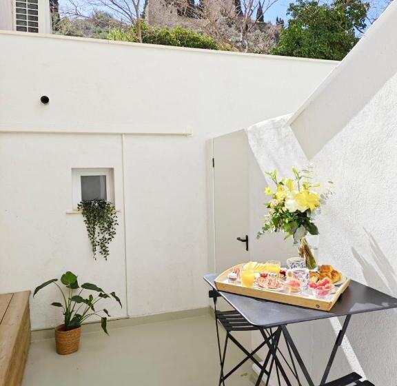 اتاق سوپریور, Des Calanques