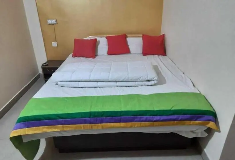 Economy-huone, Abhimaan Residency