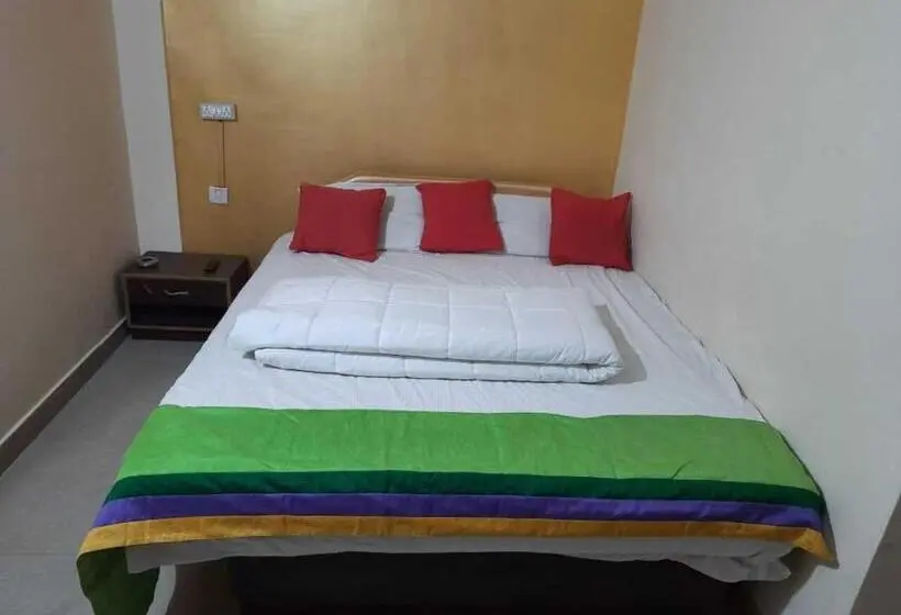 Economy-huone, Abhimaan Residency