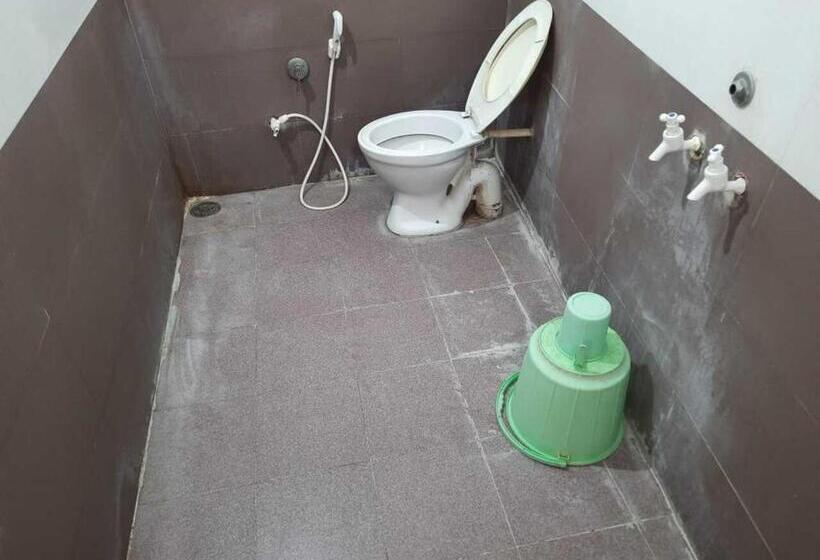 غرفة إقتصادية, Abhimaan Residency