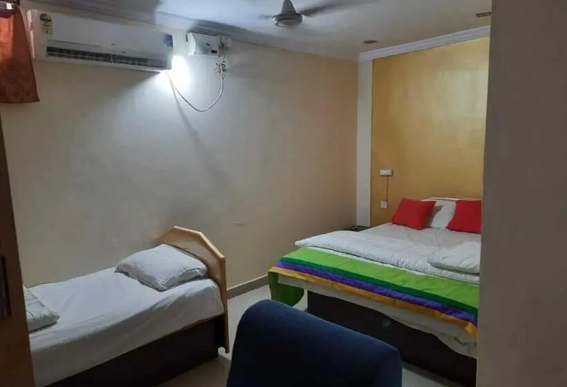 Deluxe Kolmen Hengen Huone, Abhimaan Residency