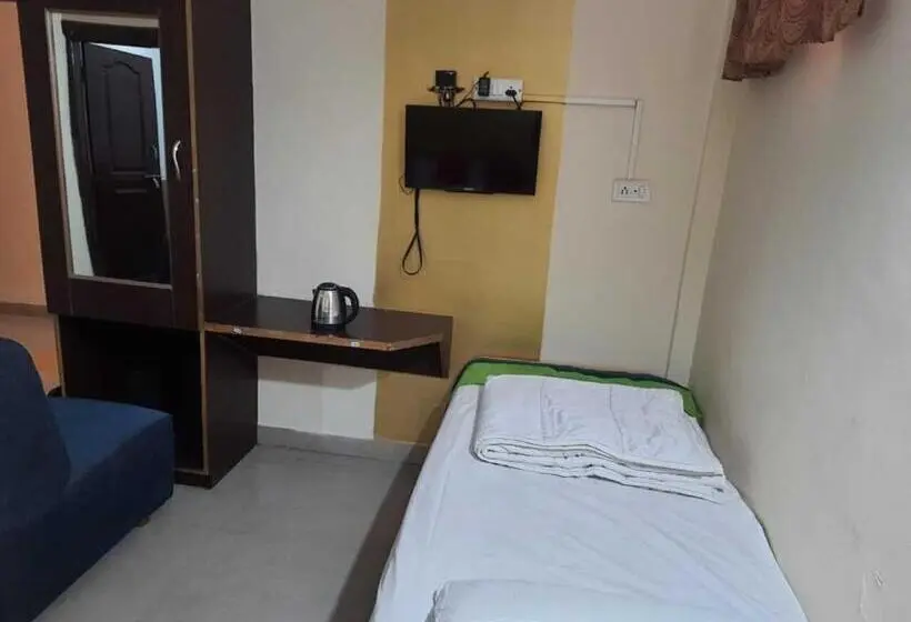 Deluxe Kolmen Hengen Huone, Abhimaan Residency