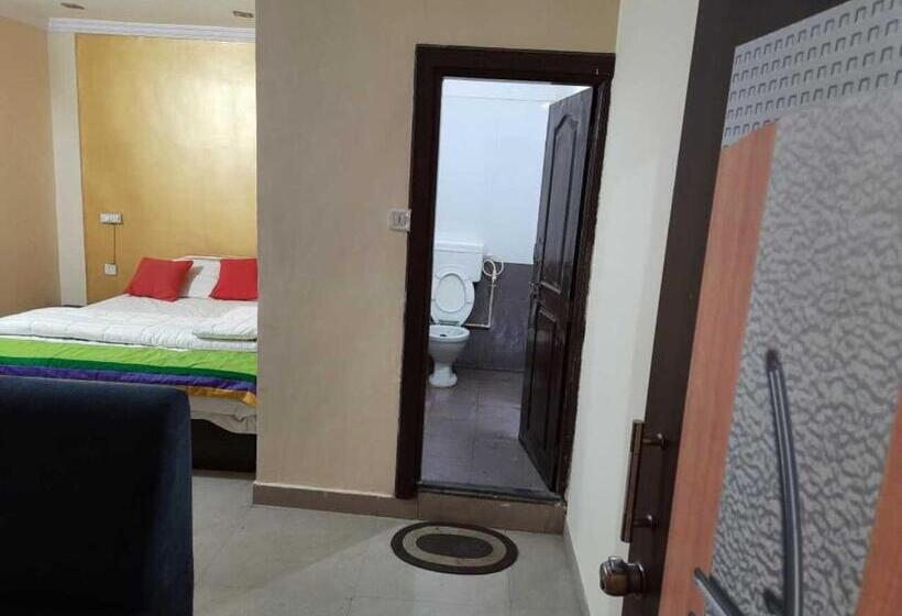 غرفة ديلوكس ثلاثية, Abhimaan Residency