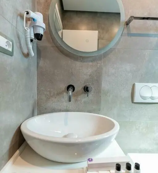 اتاق استاندارد با چشم‌انداز کوهستان, Ames Hotel & Spa