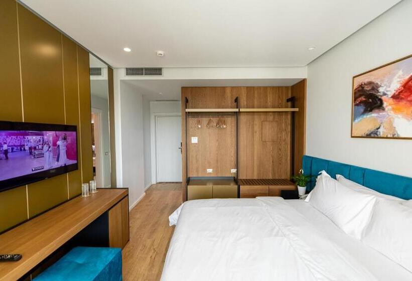 חדר סטנדרט נוף לעיר, Ames Hotel & Spa