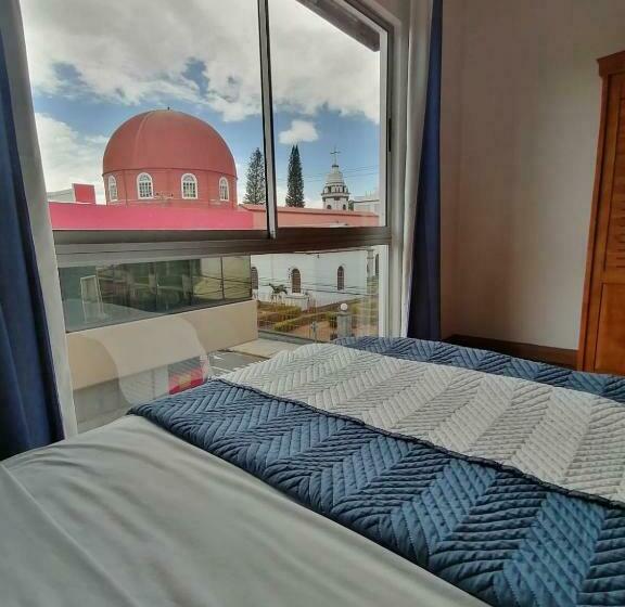 اتاق استاندارد چهار تخته, Park View Hotel & Restaurant