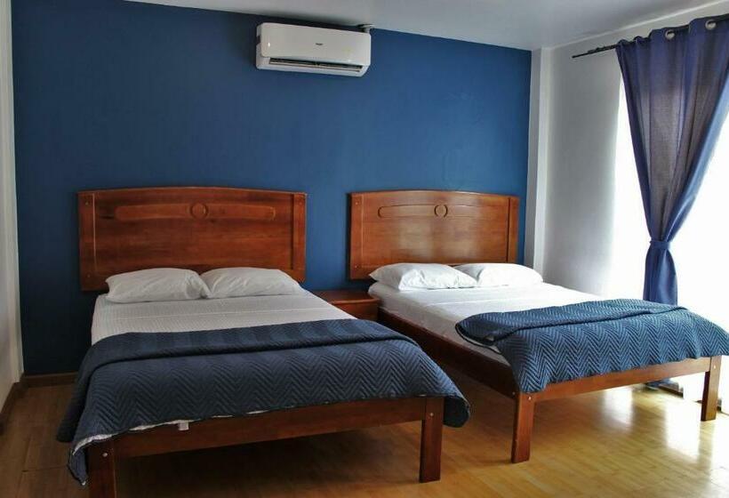 اتاق استاندارد چهار تخته, Park View Hotel & Restaurant