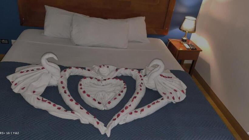 اتاق لوکس با بالکن, Park View Hotel & Restaurant