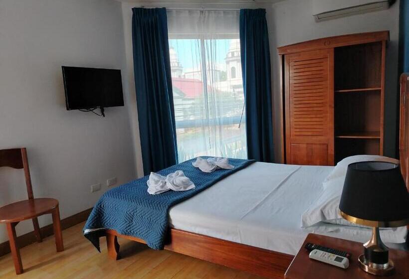 اتاق استاندارد با بالکن, Park View Hotel & Restaurant