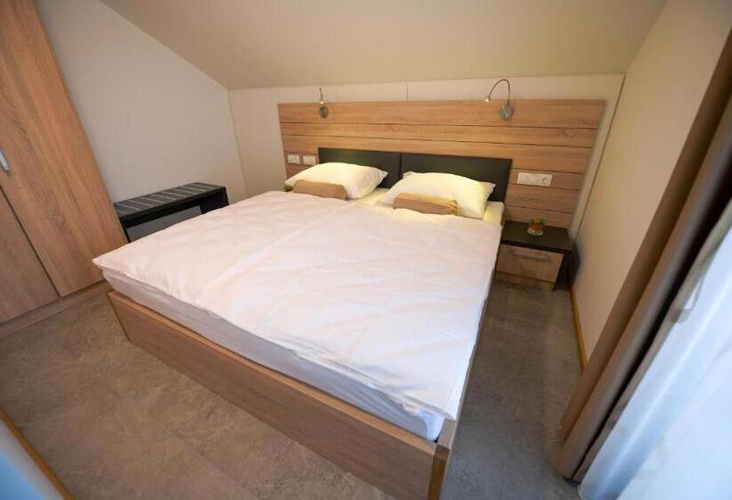 آپارتمان سوپریور 1 خوابه, Baron