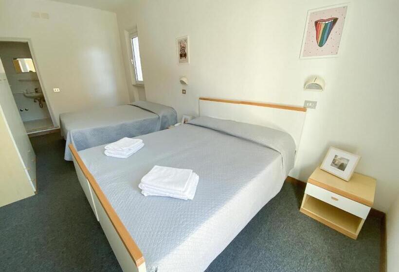 スタンダード４人部屋, Berlino