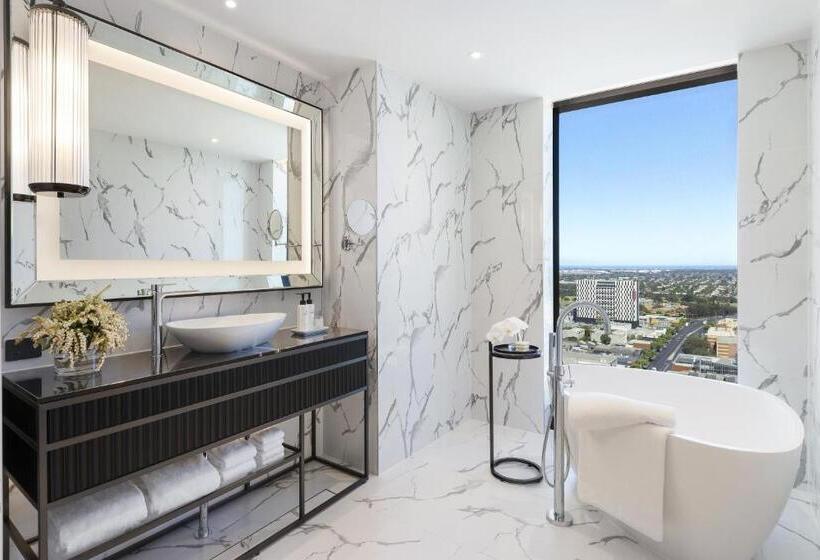 جناح برستيج, Sofitel Adelaide