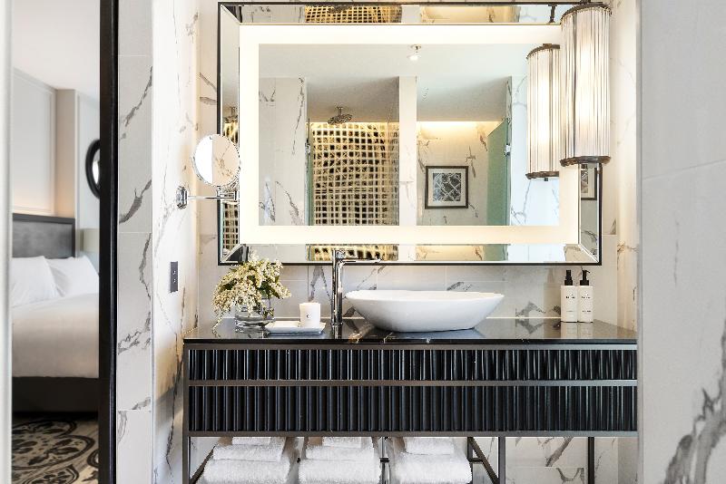 غرفة سوبيريور سرير كينج, Sofitel Adelaide