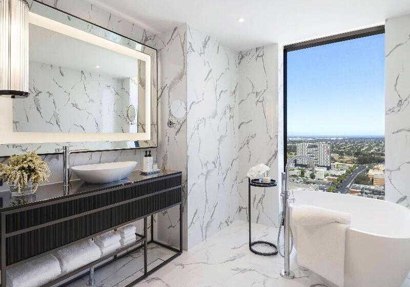 جناح برستيج, Sofitel Adelaide