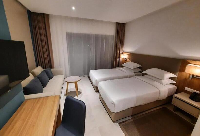 标准间, Zephyr Mazagan