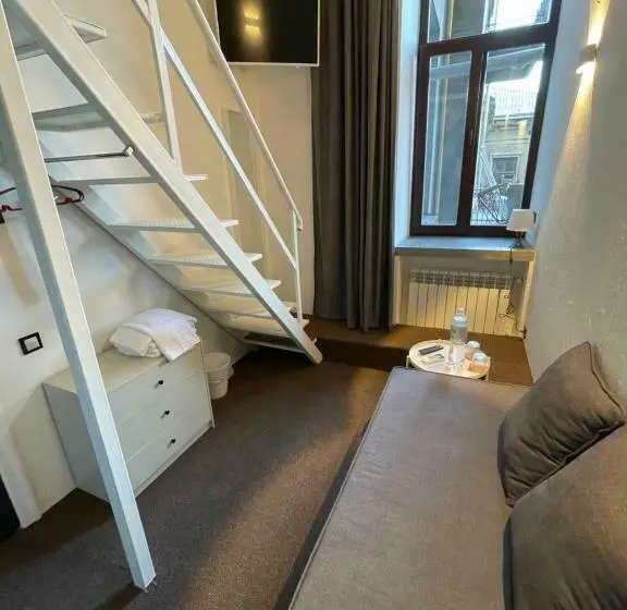 اتاق لوکس سه تخته, Lift Hotel Boutique