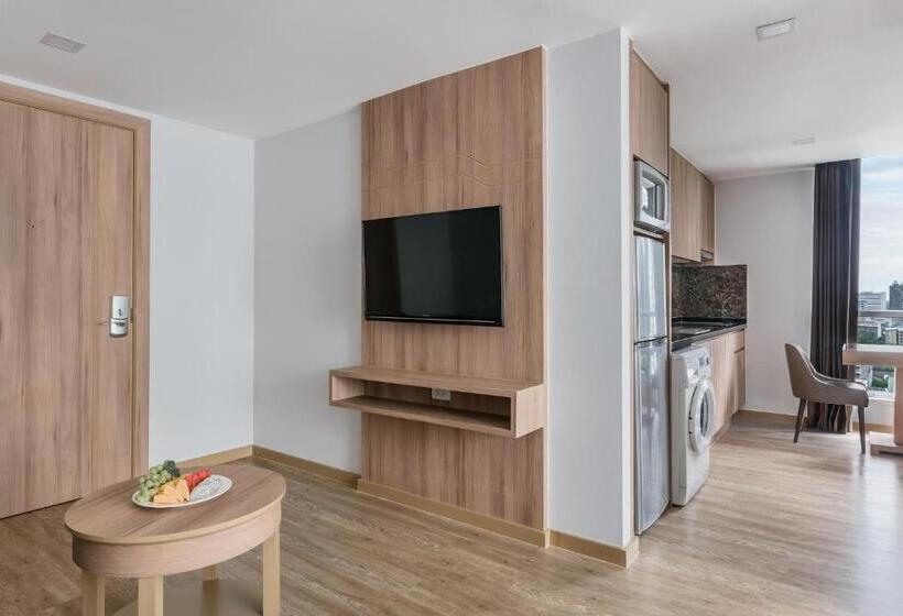 Suíte Deluxe, Adelphi Grande Sukhumvit