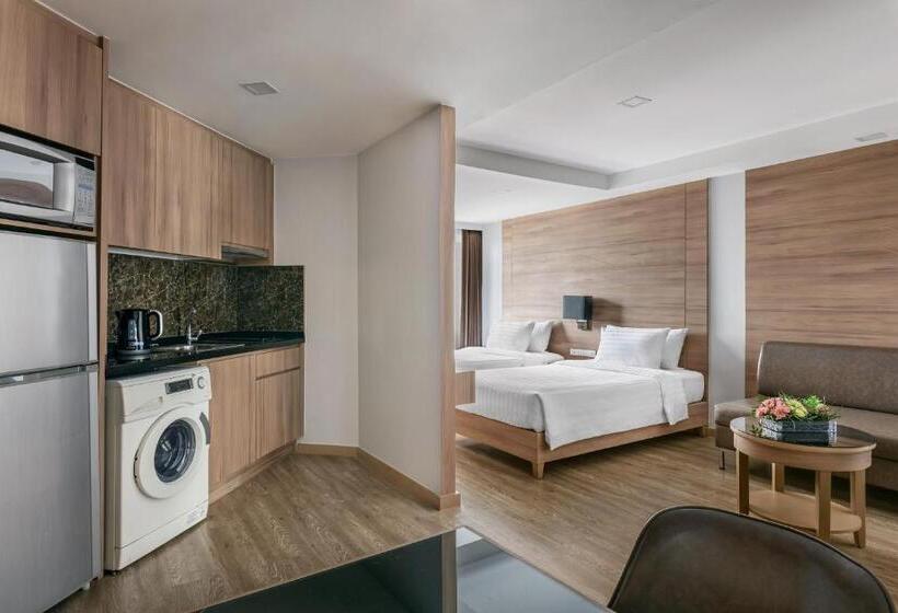 سوییت لوکس, Adelphi Grande Sukhumvit