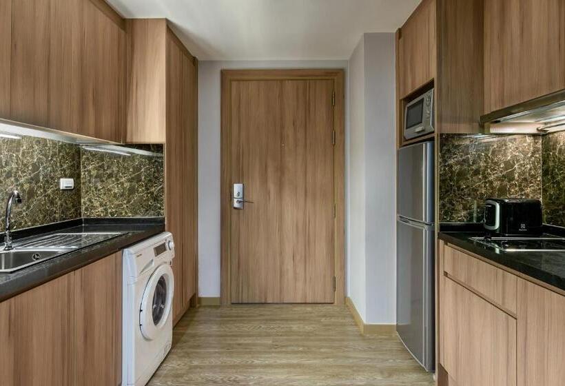 Suíte Executivo, Adelphi Grande Sukhumvit