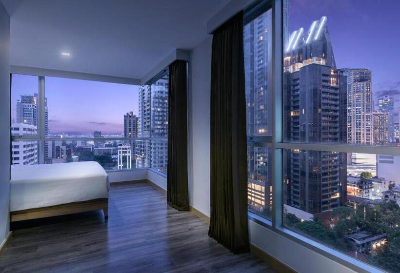 سوییت جونیور, Adelphi Grande Sukhumvit