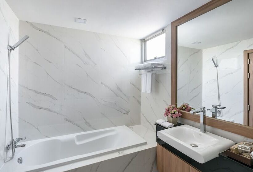 Suíte Executivo, Adelphi Grande Sukhumvit