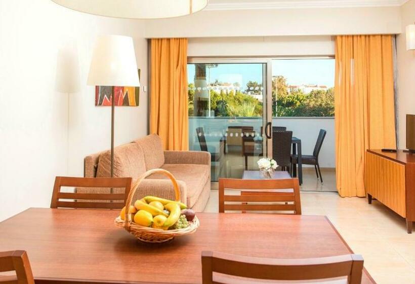 Апартаменты 2 спальни Вид на Сад, Alfagar Apart